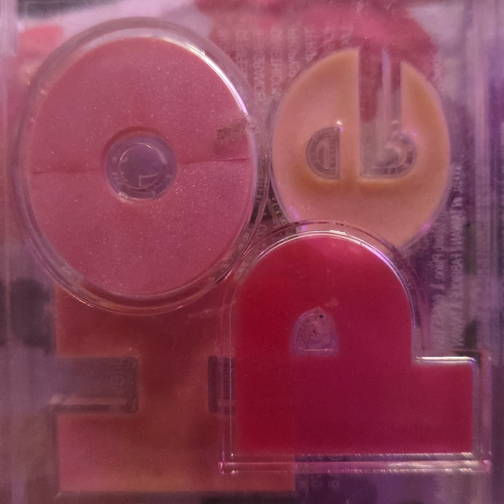 Caboodles Collectable Hope Aspire Cherry Lip Gloss Compact UNOPENED/SEALED